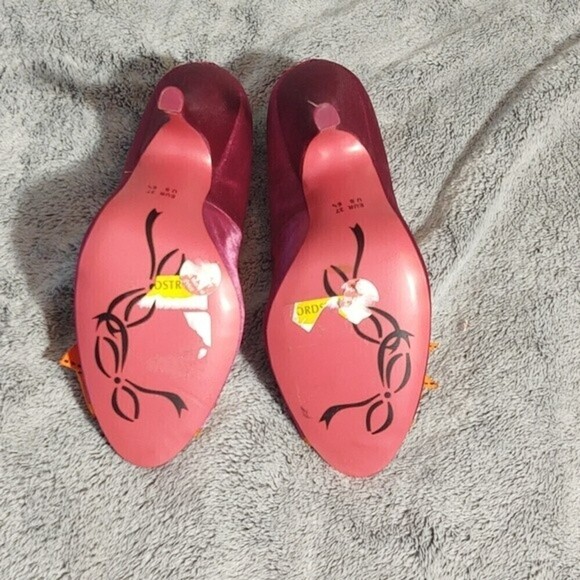 Elegant Pink and Orange Heels - Picture 10 of 11